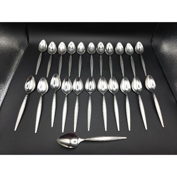 VTG MCM Oneida Community Venetia Stainless Steel Flatware 71 piece lot - Picture 3 of 7